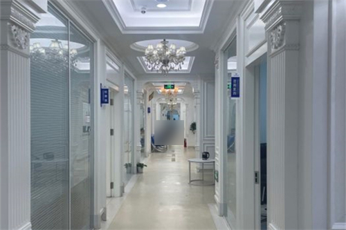 济南麦迪格眼科医院走廊 济南麦迪格眼科医院走廊
