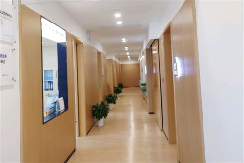 武汉悦瞳眼科走廊