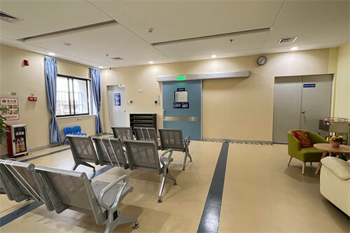 肇庆爱尔眼科医院手术室门口 肇庆爱尔眼科医院手术室门口