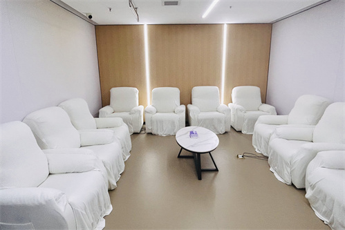 广州华厦维尔视眼科医院休息区