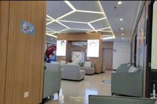 长春普瑞眼科医院走廊