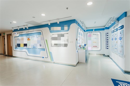 江门五邑爱尔新希望眼科医院走廊