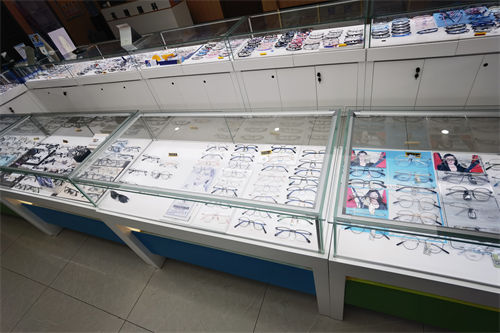 建瓯亮睛眼科医院眼镜展示柜