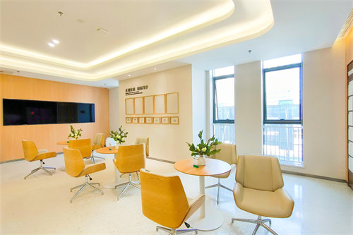 甘肃爱尔眼科医院休息区