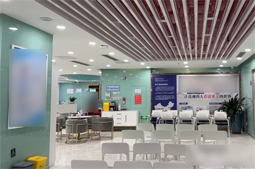 深圳佰视佳眼科医院休息区