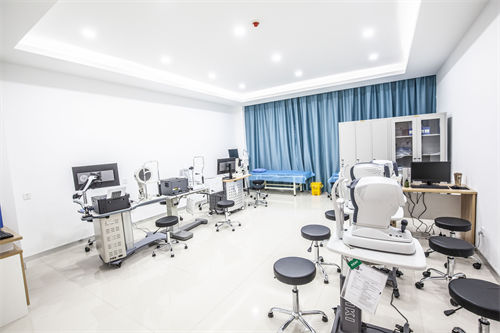 聊城华厦眼科医院检查区