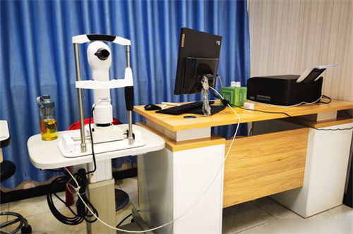 福清亮睛眼科医院检查设备