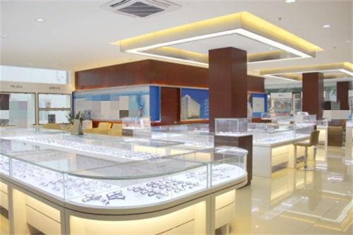 成都新视界眼科医院配镜中心