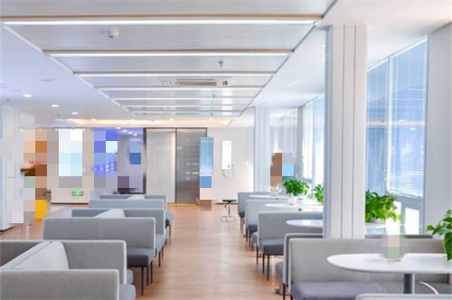 成都普瑞眼科医院大厅