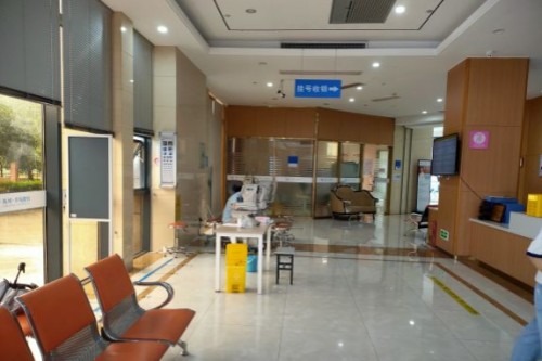 杭州华厦眼科医院门口