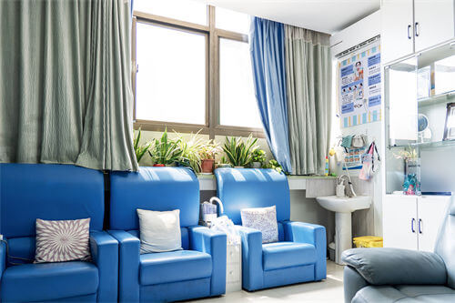 合肥华厦名人眼科医院休息沙发