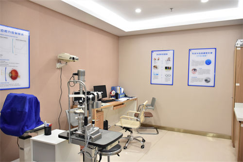 昆明眼科医院检查区域