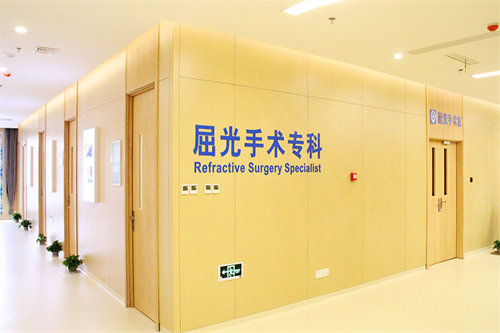 沈阳普瑞眼科医院：屈光近视激光手术7800元起，晶体手术29000元起，白内障5400元起