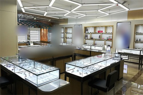 沈阳普瑞眼科医院配镜区