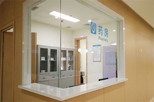 沈阳普瑞眼科医院药房