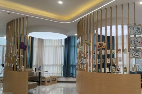 重庆何氏眼科医院散瞳区