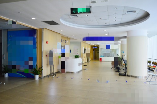 深圳爱尔眼科医院大厅