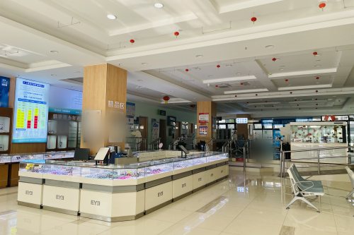 重庆铜梁爱尔眼科医院配镜区