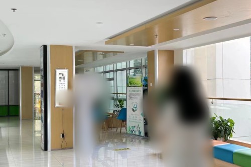 长沙近视眼手术多少钱？吉强8800起|博视9800起|睛点7800起！