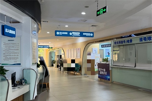 深圳近视手术医院谁排行好：爱尔技术牛设备好/华厦经验多服务好!