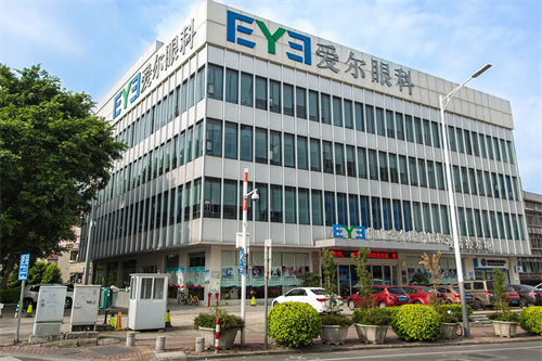 佛山爱尔眼科医院怎么样？这家医院看眼睛好不好？医院整体规模大/医生/服务/设备都具有优势！