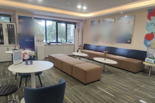 集金华爱尔眼科医院休息区