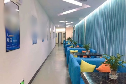 武汉佰视佳眼科医院等候区