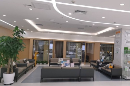 北京何氏眼科医院候诊区