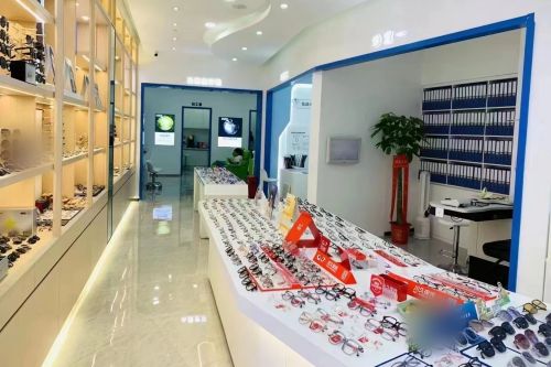 武汉观视界眼科医院配镜区域