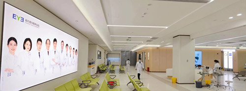 南昌洪城爱尔眼科医院大厅休息区 南昌洪城爱尔眼科医院大厅休息区