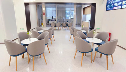 南昌洪城爱尔眼科医院休息区2