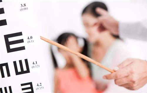 松原爱目眼科医院：白内障手术2500～13000元