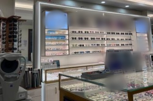 青岛福柏眼科医院配镜区 青岛福柏眼科医院配镜区