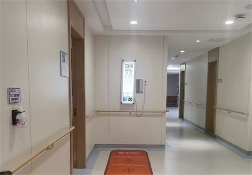 昆明普瑞眼科走廊环境 昆明普瑞眼科走廊环境