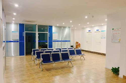 重庆眼科价格表大全：重庆百淼兴眼科/重庆中新美陆眼科/重庆沙坪坝百淼兴眼科/重庆何氏眼科医院/重庆佰视佳眼科