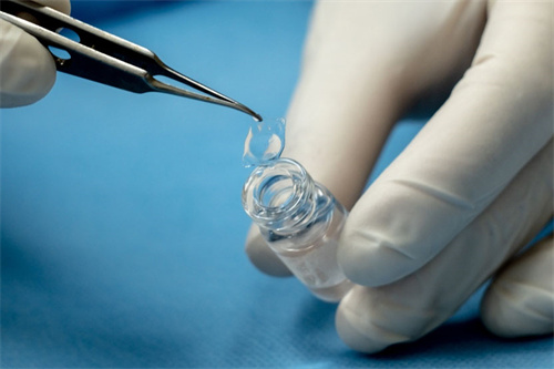 蓝思泰克与强生晶体：如何选择适合自己的晶体？