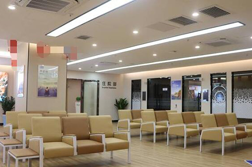 佛山希玛林顺潮眼科医院：ICL晶体植入42000元/双眼 TICL晶体植入44000元/双眼