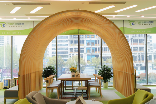 杭州飞秒秒眼科医院候诊区 杭州飞秒秒眼科医院候诊区