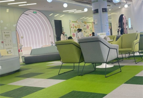 杭州飞秒秒眼科等候区环境 杭州飞秒秒眼科等候区环境