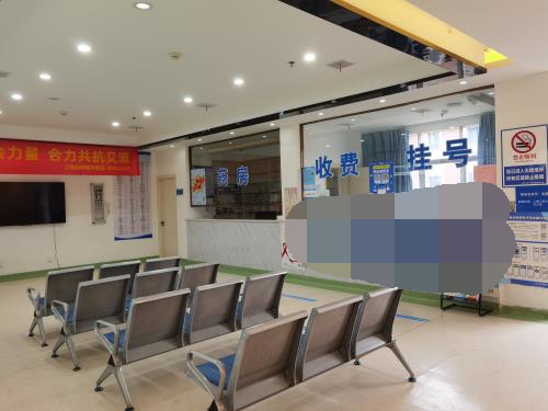 上饶启明眼科医院：白内障低保200元，全飞秒近视矫正约1万以上，ICL晶体植入2万起