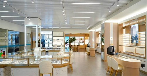 昆明大全眼科医院：Smile精飞9800元，Smile精飞Q+11800元，Smile3.0全飞15800元