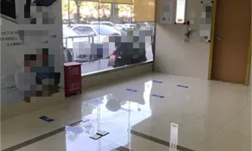 荆州华厦眼科医院：全飞秒手术1~3万，半飞秒手术1~3万，ICL晶体植入手术1~3万