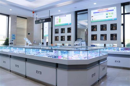 江西南昌洪城爱尔眼科医院：全飞秒14000元，半飞秒8000 - 15800元，ICL26000元