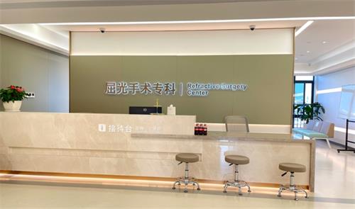 南宁普瑞眼科医院：微雕半飞秒9800元，全飞秒Smile3.0 16800元，ICL晶体植入27800元