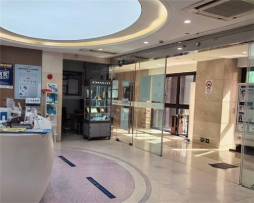 上海希玛瑞视眼科大厅环境 上海希玛瑞视眼科大厅环境