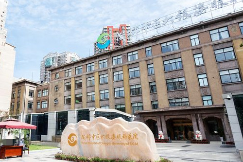 成都中医大银海眼科医院外部环境示意图